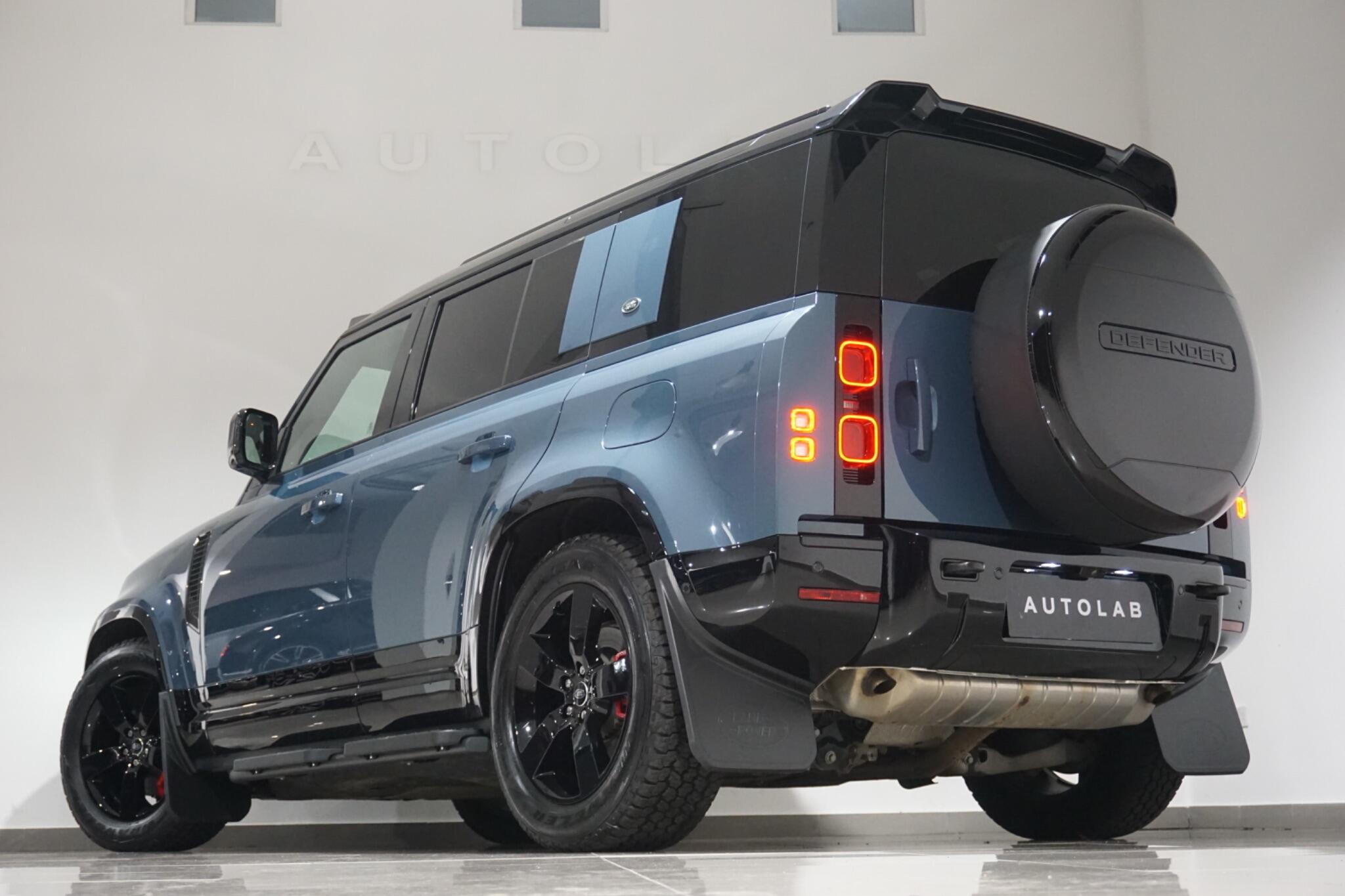 Land Rover Defender 110 2.0 P400e 15.4kWh X-Dynamic HSE SUV 5dr Petrol Plug-in Hybrid Auto 4WD Euro 6 (s/s) (404 ps)